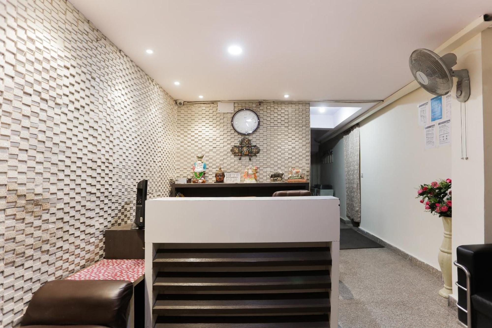 Hotel O Green High Нью-Дели Экстерьер фото