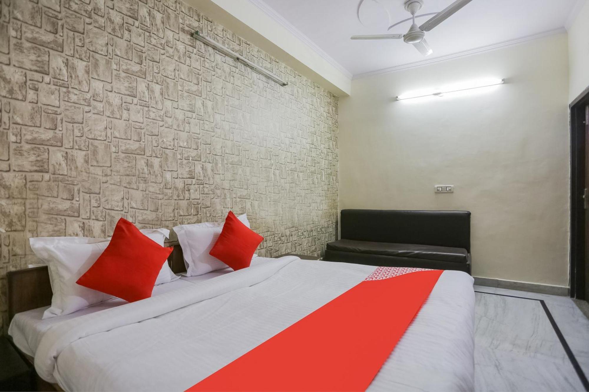 Hotel O Green High Нью-Дели Экстерьер фото