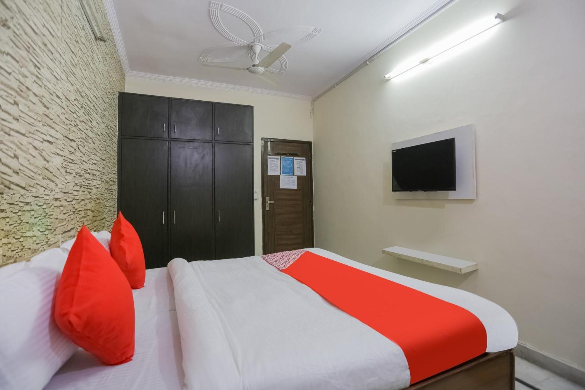 Hotel O Green High Нью-Дели Экстерьер фото