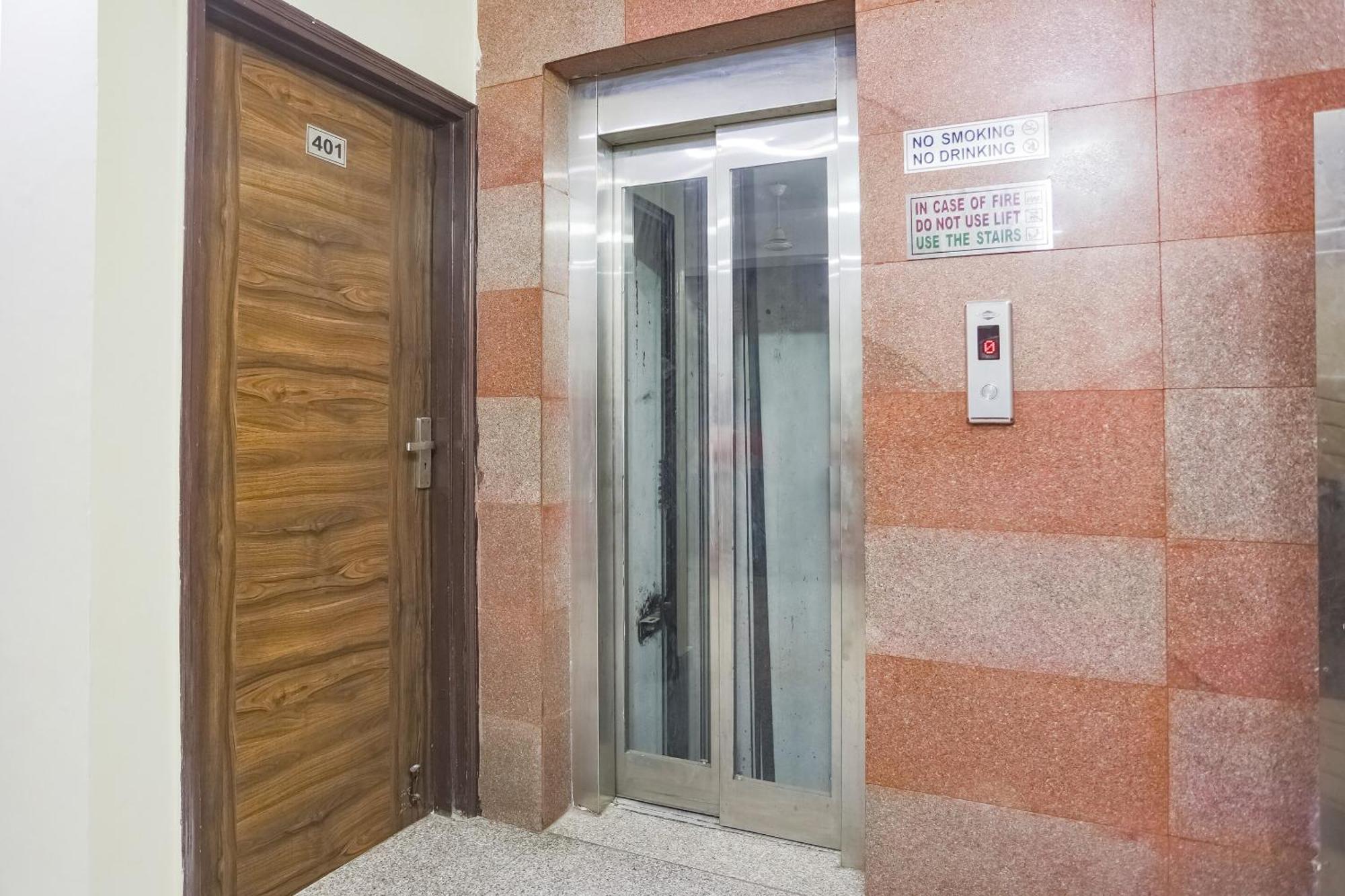 Hotel O Green High Нью-Дели Экстерьер фото