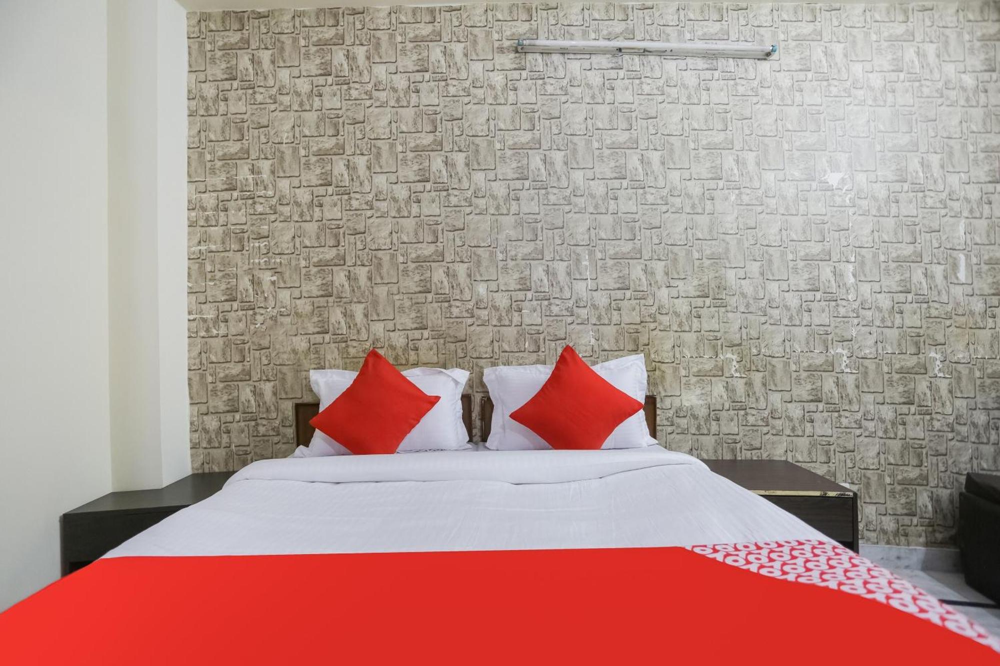 Hotel O Green High Нью-Дели Экстерьер фото